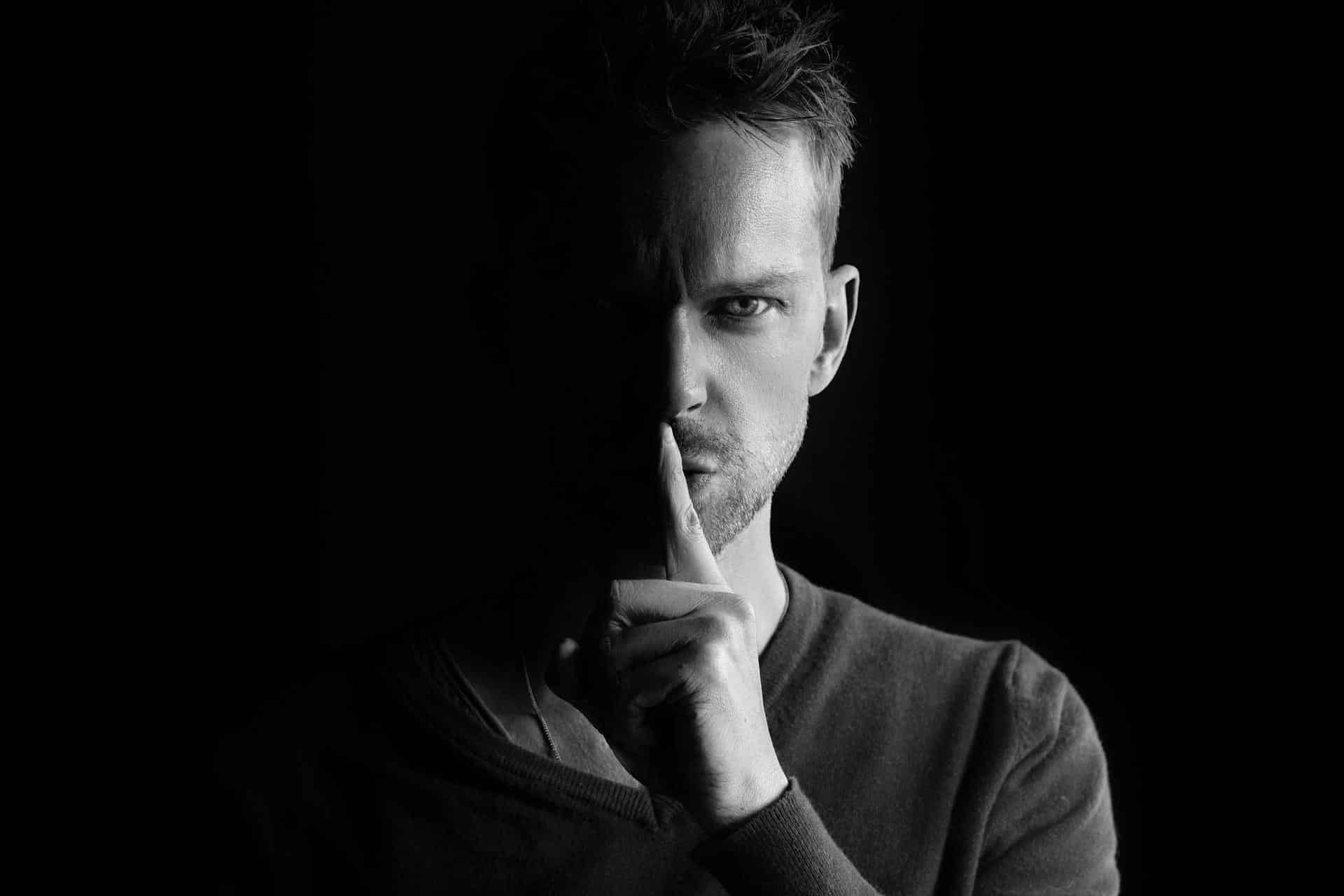 Jemand der flüstert